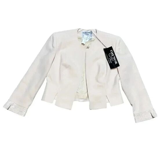 NWT women’s petite DAYMOR COUTURE champagne crop formal beaded jacket size 6 - Picture 2 of 7